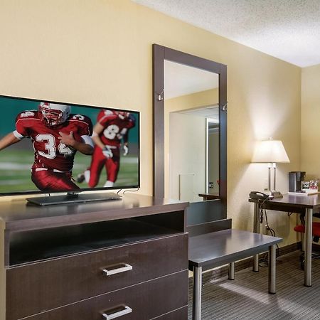 Red Roof Inn Вансен Екстериор снимка