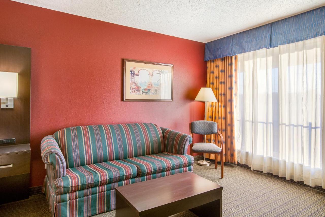 Red Roof Inn Вансен Екстериор снимка