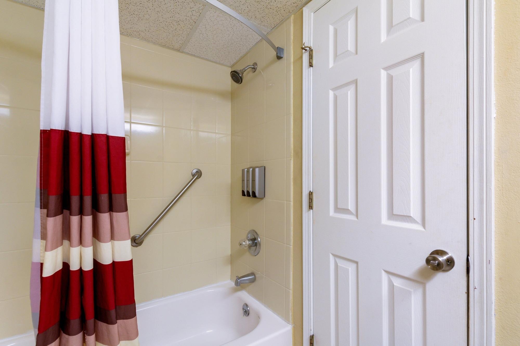 Red Roof Inn Вансен Екстериор снимка