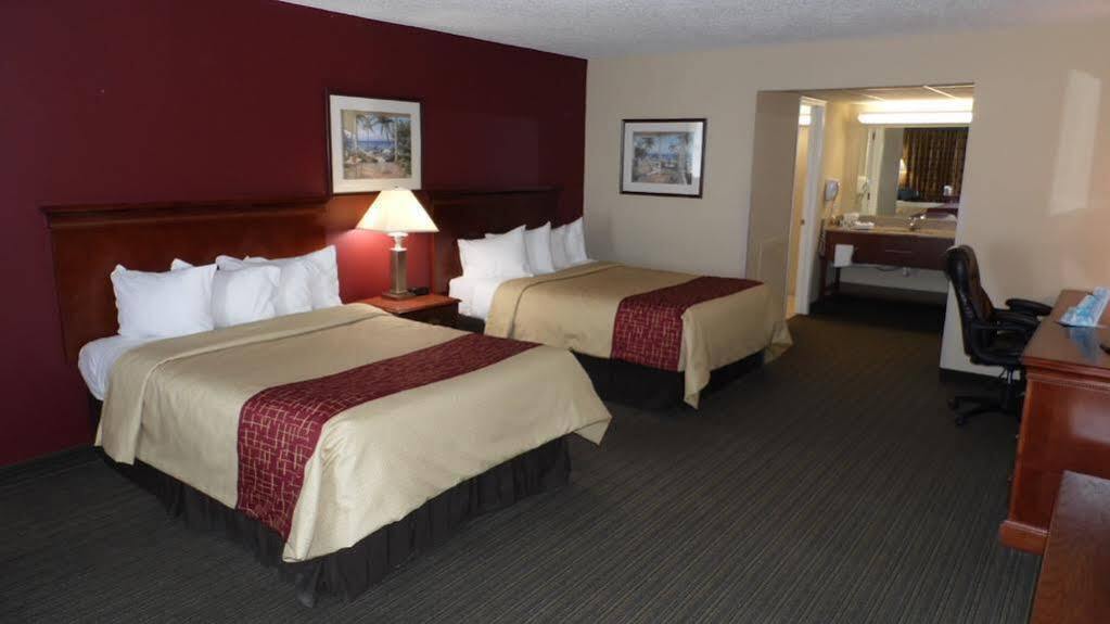 Red Roof Inn Вансен Екстериор снимка